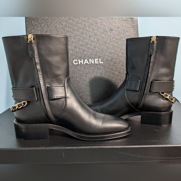 22A Chanel Black Chain Short Boots Booties Size 38 - Picture 7 of 10